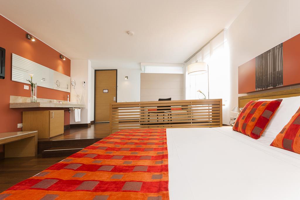 Hotel Bh La Quinta Богота Екстериор снимка